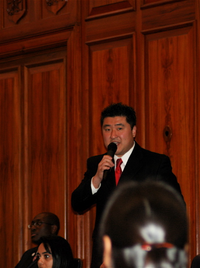 Jun Speaks at his Naturalization Ceremony